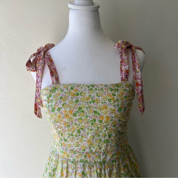 Floral Maxi Dress in Cream and Pink cecilia maxi dress by Lost and Wander size s - Picture 6 of 7